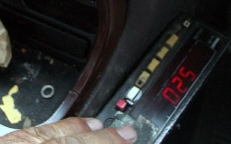 إجازة الامتناع عن دفع أجرة التاكسي إلا بتشغيل العداد