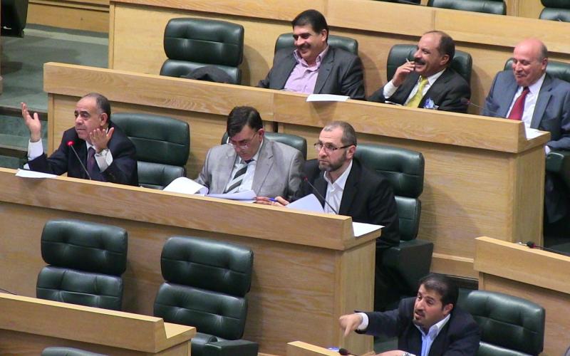 فيديو:النواب يحدد أعضاء الهيئة المستقلة بـ5 ورفض منح المرأة مقعدا فيها