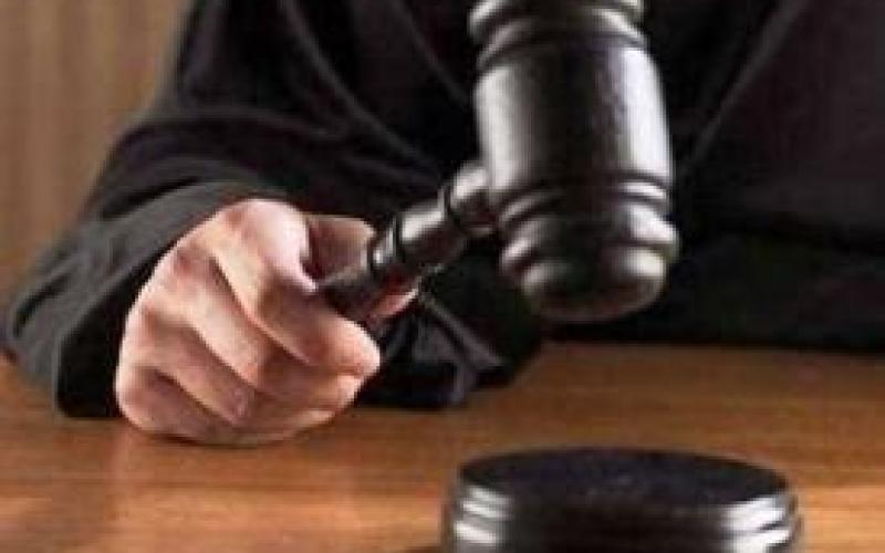  الأشغال الشاقة لقاتلي جدتهما بقصد سرقتها 