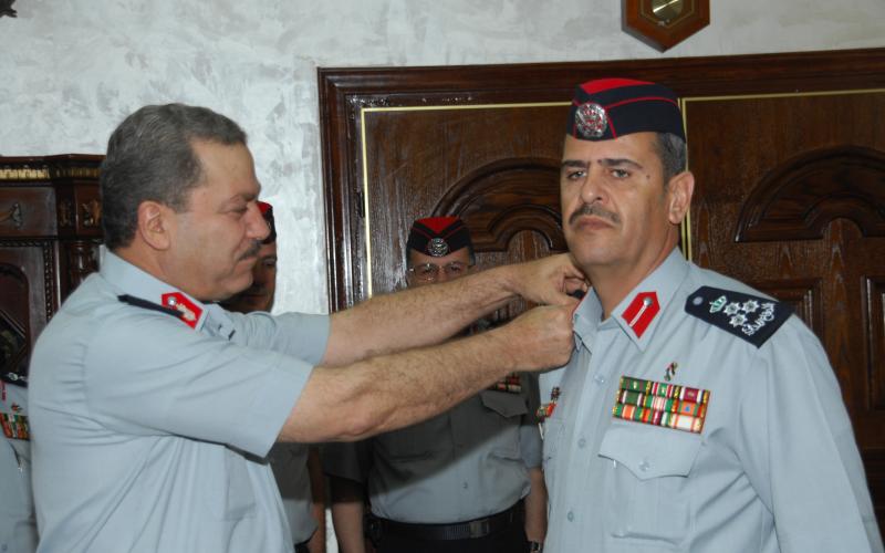 أسماء- ترفيع عدد من ضباط الأمن الدفاع المدني 