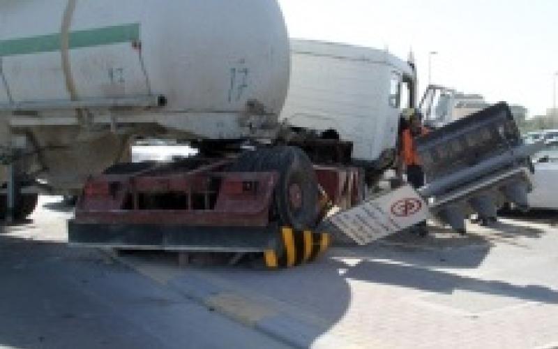 جسر مادبا: انقلاب صهريج سولار 