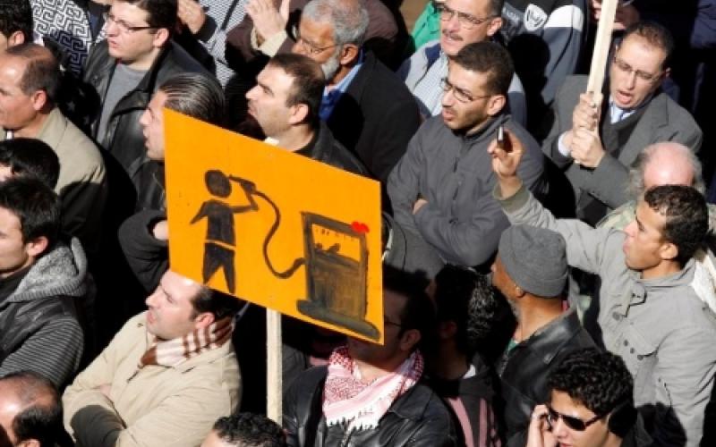 معتصمون على دوار عبدون: ذبحتونا برفع الأسعار