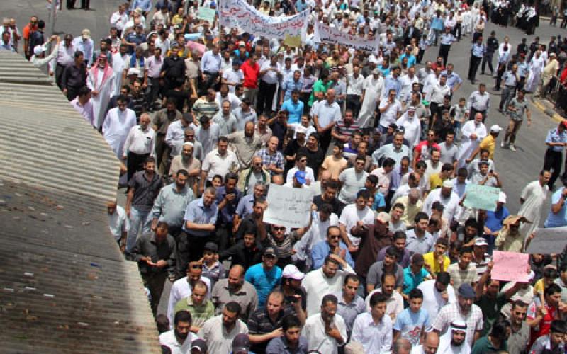 النمري في مسيرة اربد: استقالة نواب إذا أقر الصوت الواحد