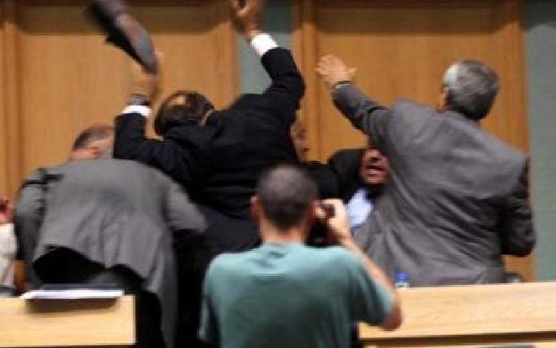 نقابة الصحفيين تدين الاعتداء على النمري