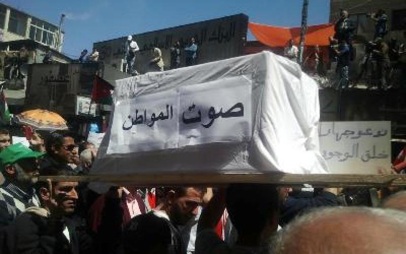 المعارضة تتخوف من عودة النهج العرفي 