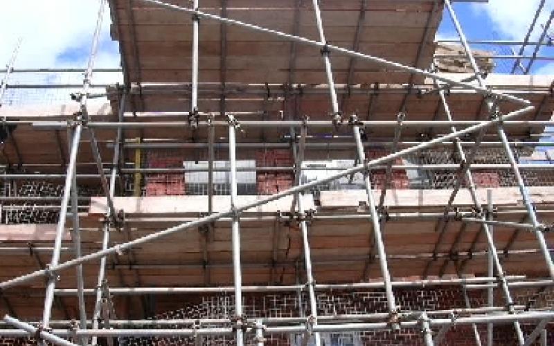 الرابية: وفاة عامل وافد سقط من الطابق الخامس 