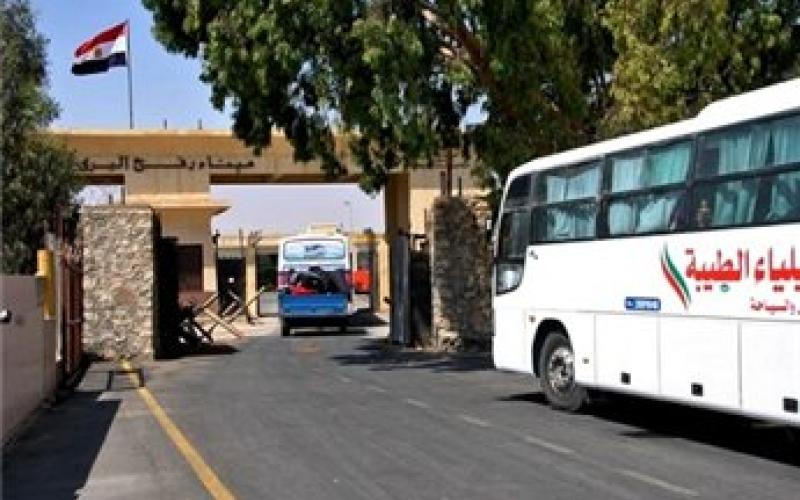 "أميال من الابتسامات 15" تصل معبر رفح في طريقها للقطاع