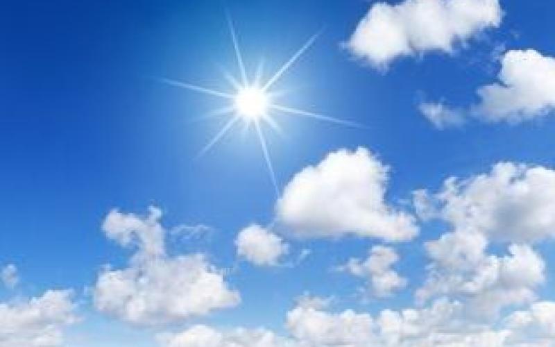 طقس حار انخفاض درجات الحرارة الاثنين 