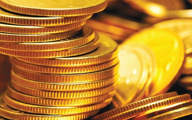 القبض على سارقي قاصة تحتوي مائة ليرة ذهبية و 17 الف دينار