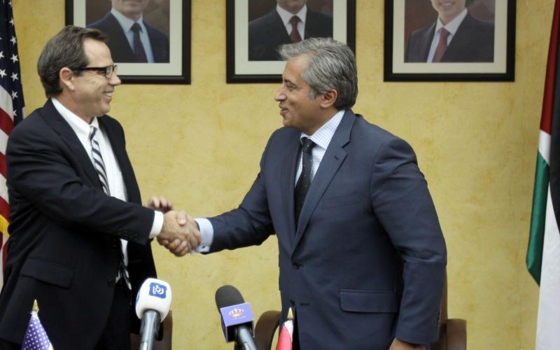 356,9 مليون دولار منح اميركية لدعم الموازنة 