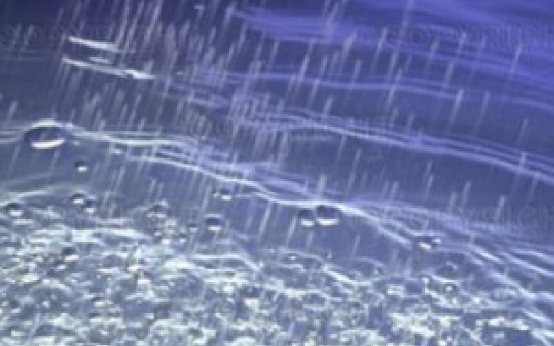 أمطار متفرقة.. وانخفاض طفيف على الحرارة الأحد