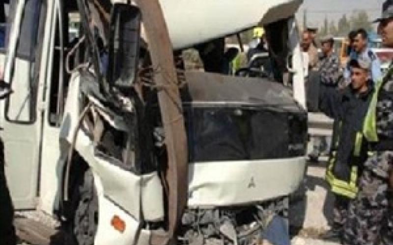 الكرك: 25 مصاباً في حادث تصادم بين 10 مركبات 