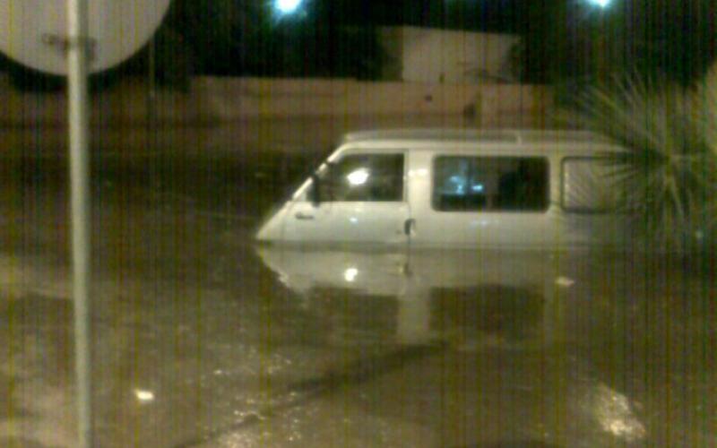 وفاتان في العقبة بسبب الأمطار الغزيرة -صور