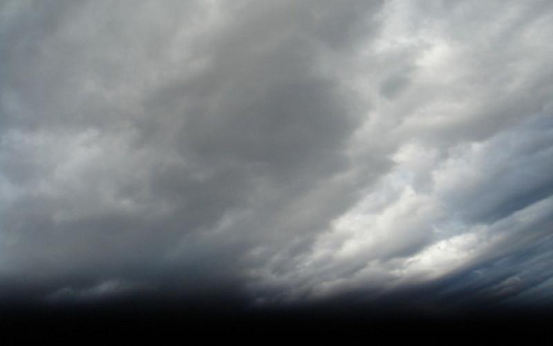 طقس غائم وارتفاع على درجات الحرارة الاحد 