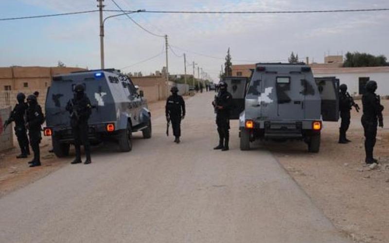 قبيلة الحويطات ترفض مداهمة الجفر وتجتمع للرد 