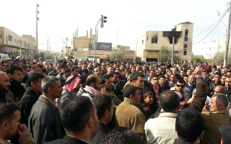 الكرك: نحنا الشعب الخط الأحمر