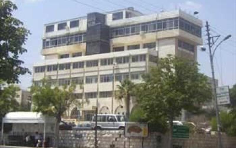 النقابات وأحزاب المعارضة: تشكيل حكومة إنقاذ.. والحراك تحت شعار "إصلاح النظام