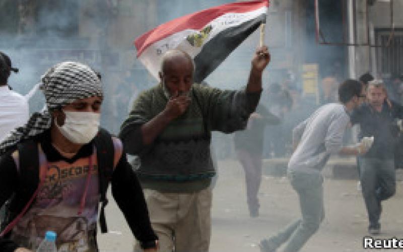 تجدد الاحتجاجات ضد الإعلان الدستوري في مصر