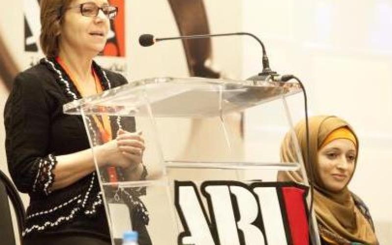 سيباستيان يحث الصحافيين العرب على ممارسة النقد الذاتي 