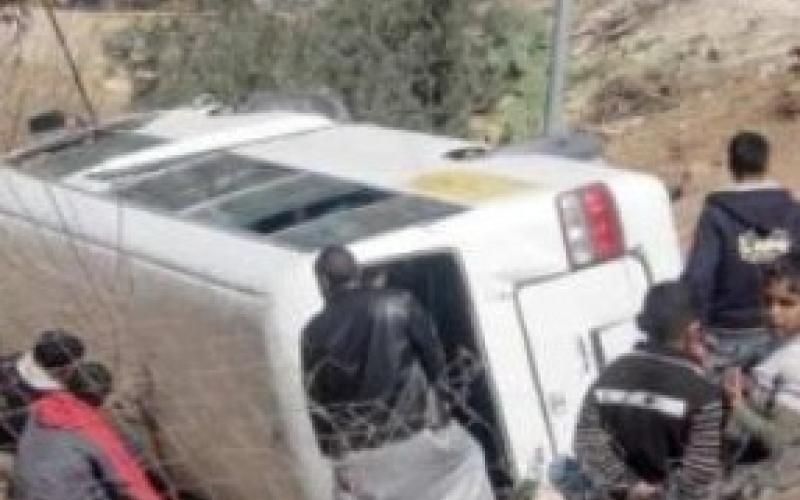 العارضة: 4 وفيات و26 إصابة في تدهور باص 