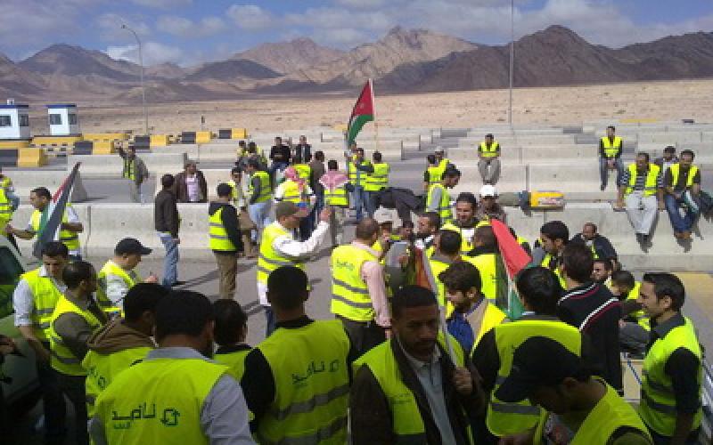 إضراب نافذ يدخل يومه التاسع و الشركة تهدد بالفصل