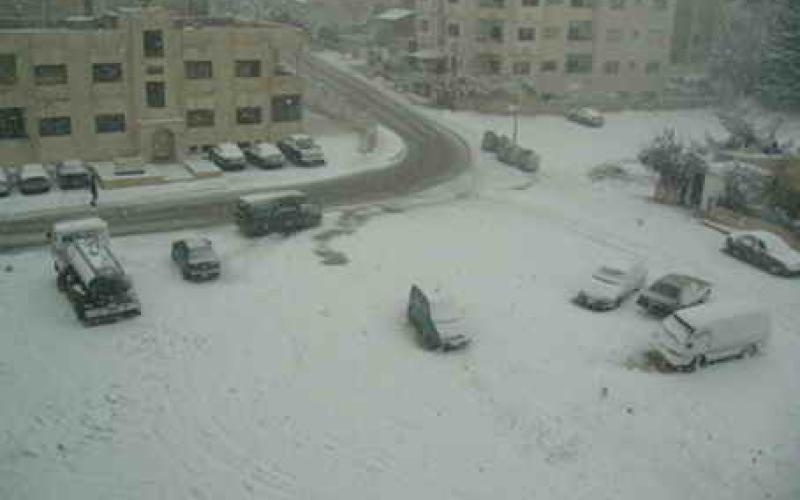 منخفض بارد وثلوج حتى الخميس 