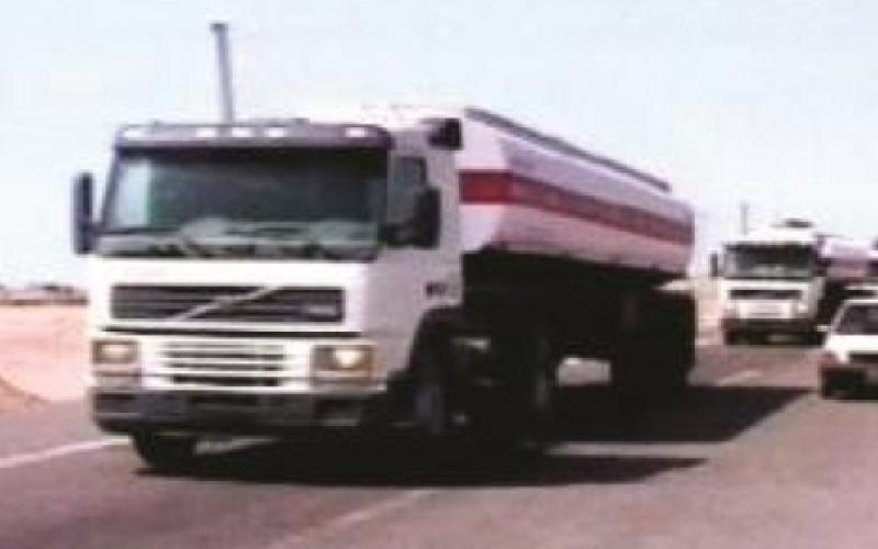 سائق صهريج يدعى تعرضه للسلب 