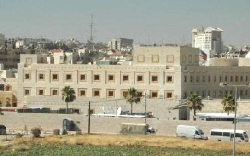 السفارتان الأمريكية والبريطانية: دعم الأردن اقتصادي واجتماعي