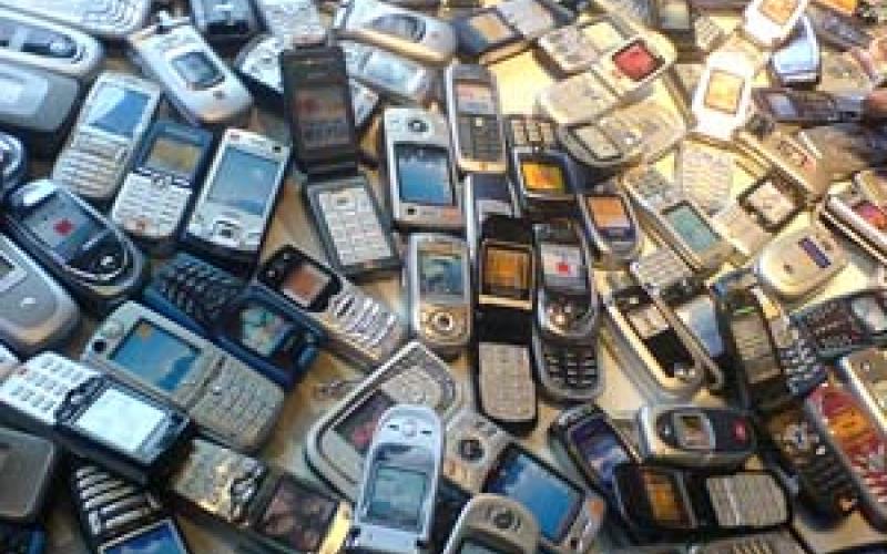 الرصيفة: القبض على سارقين اجهزة خلوية بـ 25 الف دينار 