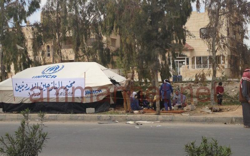 مخيم النازحين الاردنيين في المفرق احتجاجا على ارتفاع ايجار الشقق 