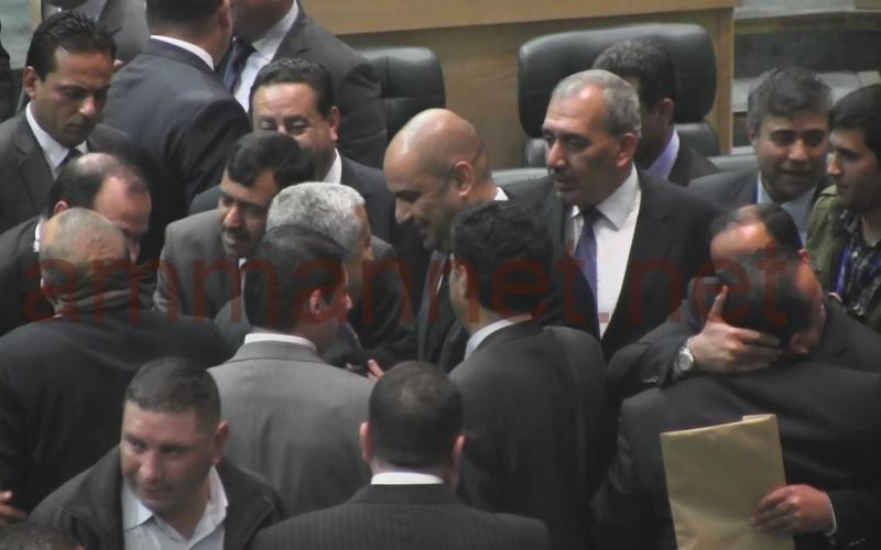 رئيس الوزراء عبد الله النسور يتقبل التهاني بحصوله على الثقة- تصوير عسان فرج 