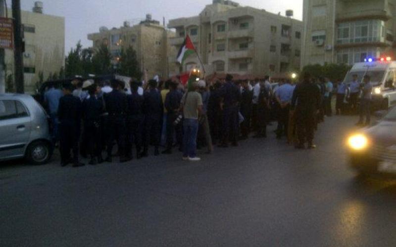 مواجهات بين الأمن ومعتصمين أمام السفارة الاسرائيلية