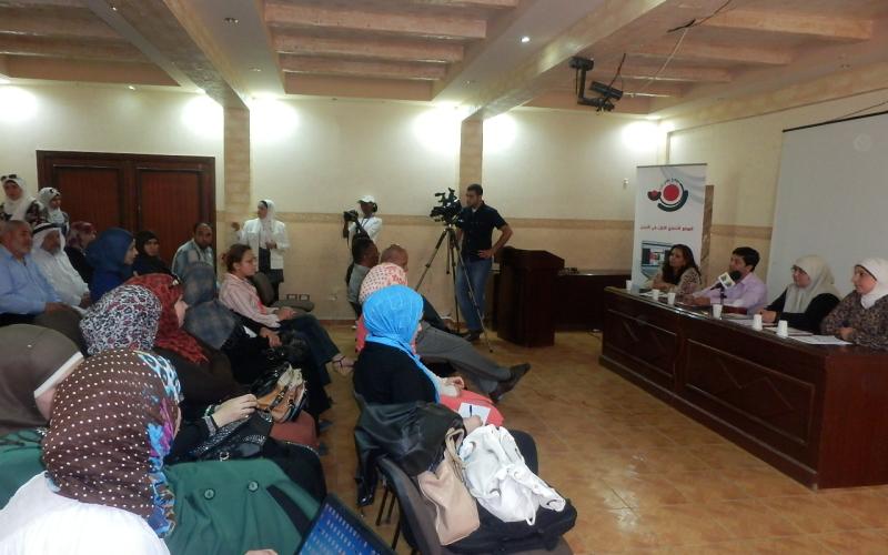 لجنة التنمية وشبكة الإعلام المجتمعي يناقشان سياسات تمكين المرأة في الزرقاء