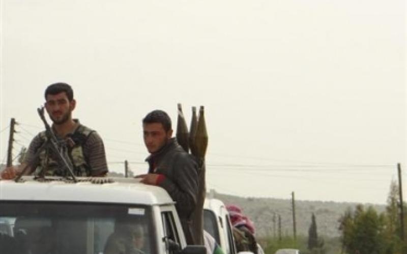 مقاتلو المعارضة السورية يأملون بتدفق أسلحة من الأردن