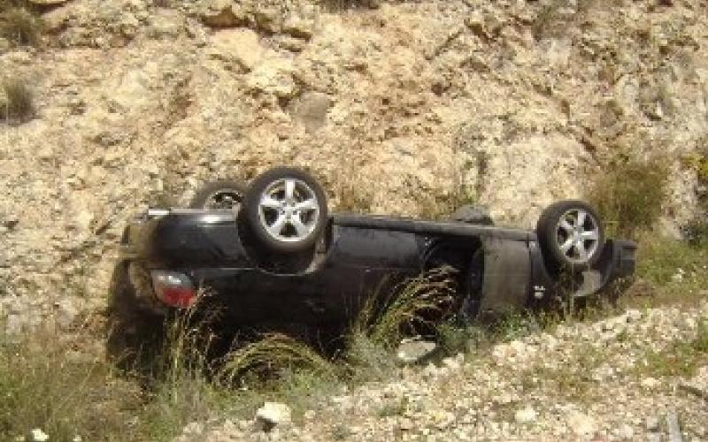 وفاة شخصين إثر تدهور مركبتهم بوادي الشتا 
