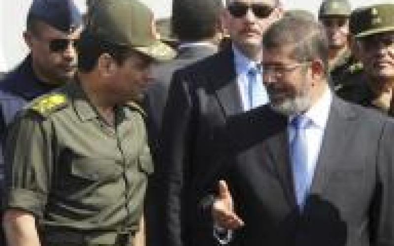 منع مرسي وقيادات إخوانية من السفر