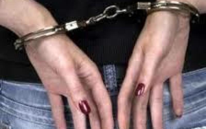 سيدة تحتال على شخصين ب2 مليون دينار