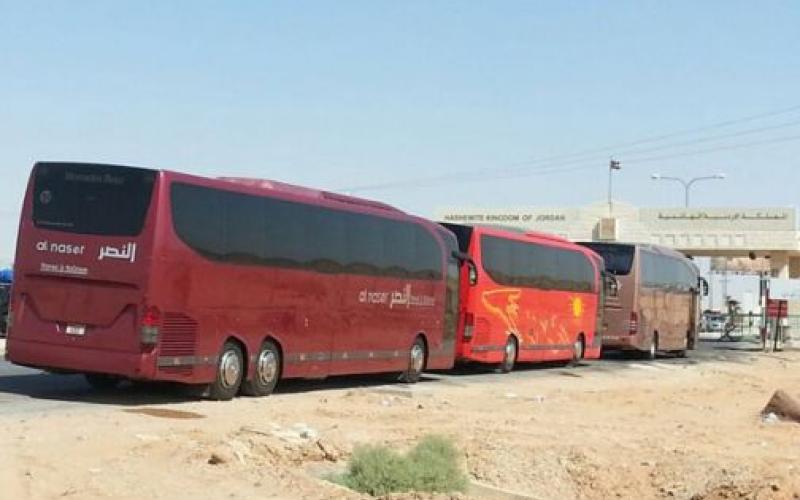 الوسط البحرينية: تعطل الحافلات البحرينية على الحدود الأردنية (صور)