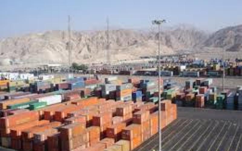 تحذيرات من نقص مخزون الغذاء في حال استمرار أزمة ميناء الحاويات في العقبة