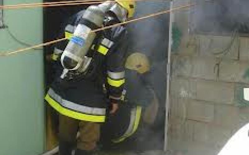 الدفاع المدني يخمد حريق مستودع في تلاع العلي