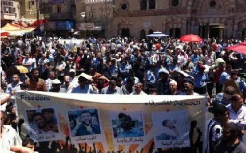 معتقلو الحراك يعلقون إضرابهم