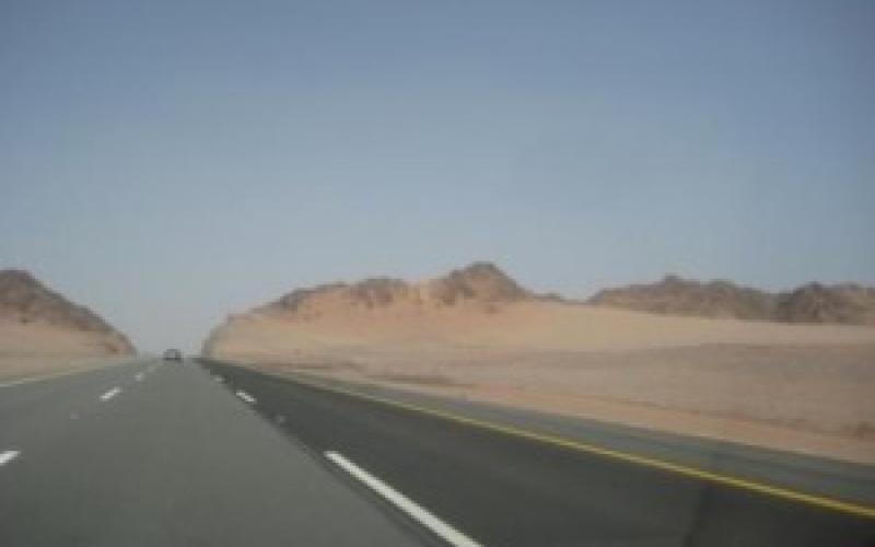 معان: 5 إصابات بحادث تدهور