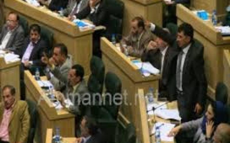 راصد: منع المواطنين من حضور جلسات مناقشة الثقة مخالف للدستور