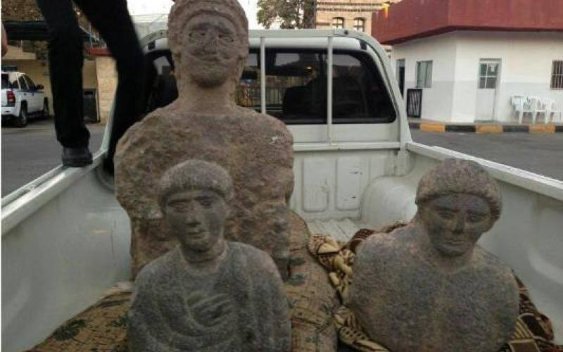 اربد:إحباط محاولة بيع وتهريب 3 تماثيل اثرية