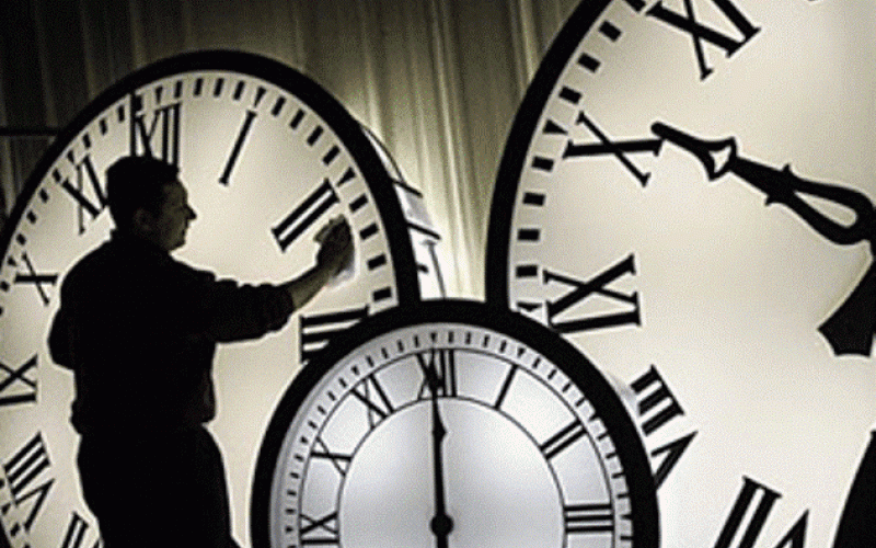 المعلمين: استمرار التوقيت الصيفي عبء على الطلبة وذويهم