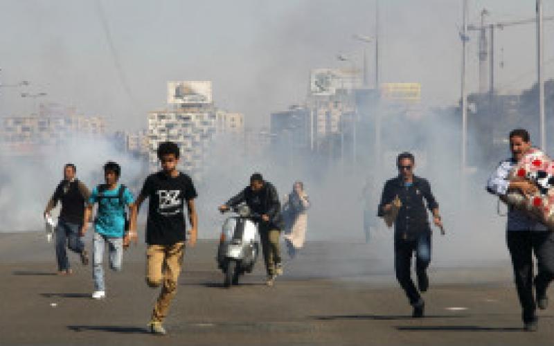 مصر: اشتباكات أمام جامعة الأزهر والأمن ينفي اقتحامها