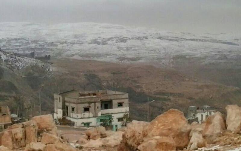 الثلج في محافظة الطفيلة عدسة هايل العبيديين / فيسبوك 