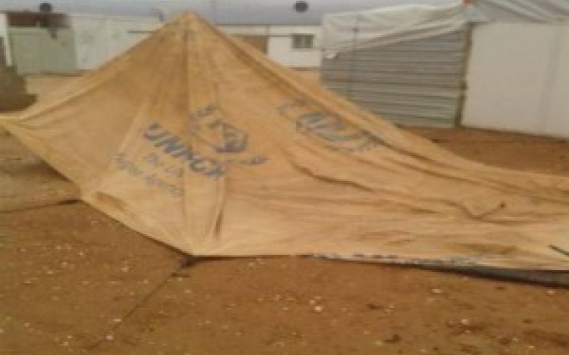 إدارة الزعتري: خيام خالية داهمتها الأمطار أو اقتلعتها الرياح