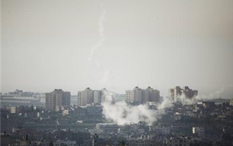 غارات إسرائيلية على مواقع في غزة