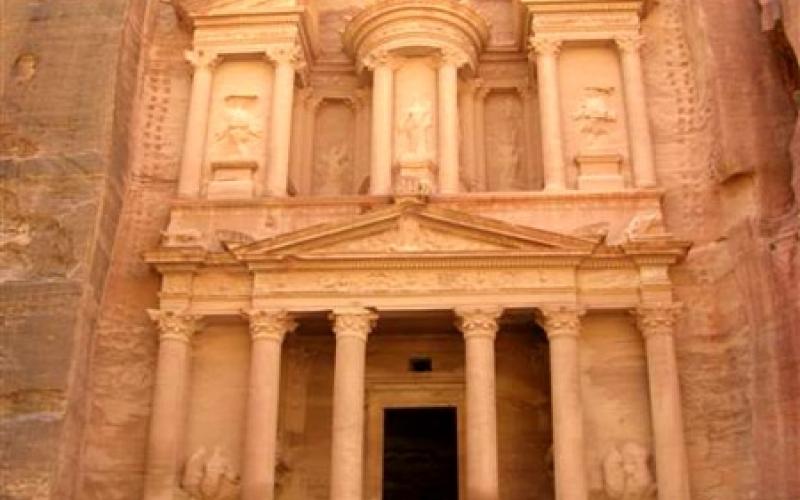 انخفاض السياح الاوروبيين للأردن 50% خلال 2013